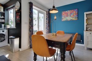 Kitchen/Diner- click for photo gallery